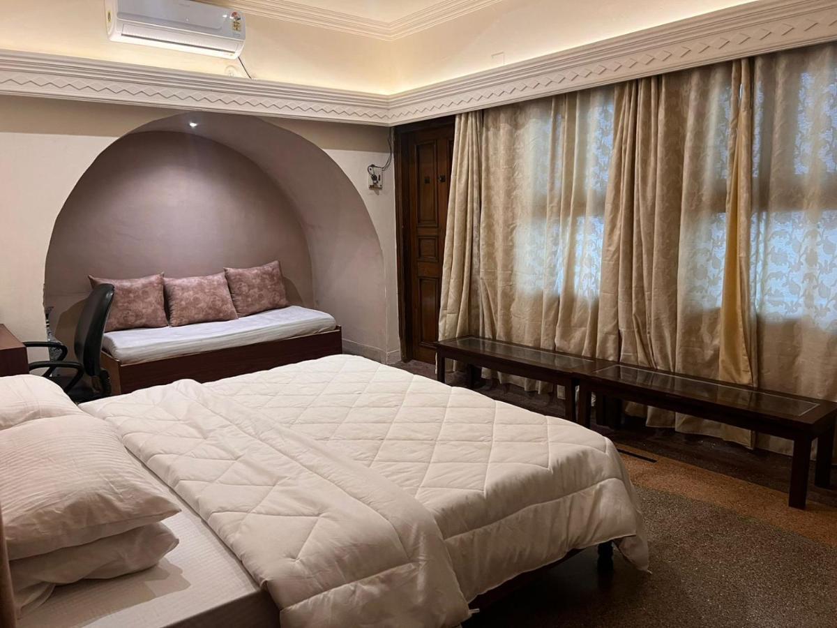 Aavaa Shanti Niwas فاراناسي المظهر الخارجي الصورة